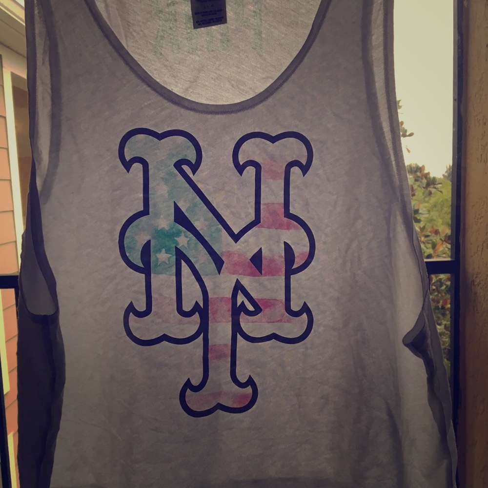 PINK VS Mets tank